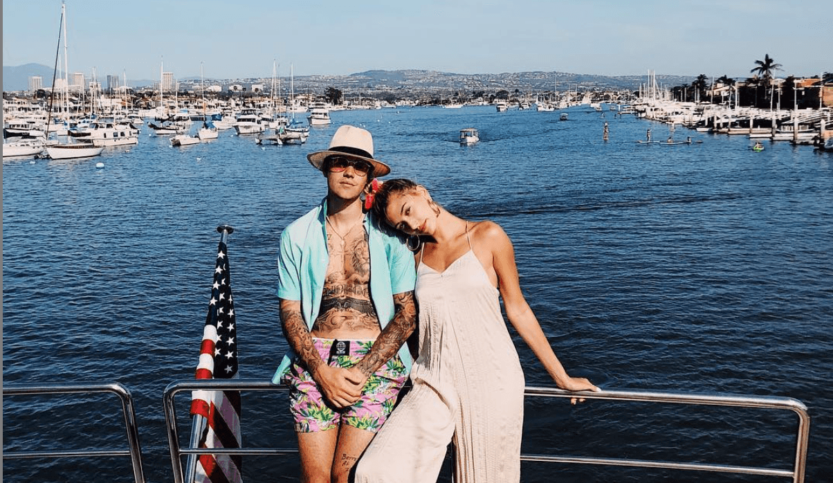 Hailey And Justin Bieber Jet Off To Their Wedding Location!