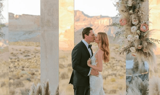 DJ Tiësto just got married in the desert
