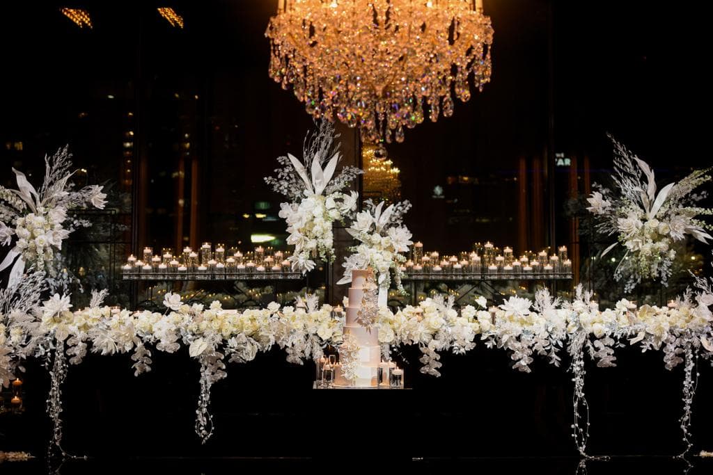 A chic winter fairytale wedding