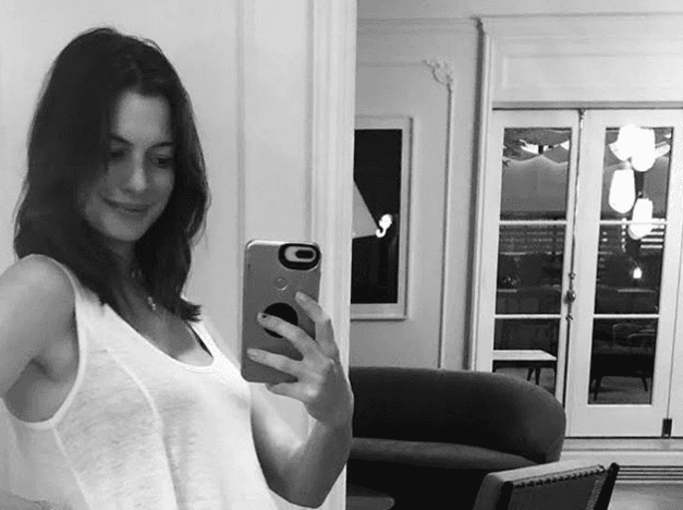 Anne Hathaway announces second pregnancy!