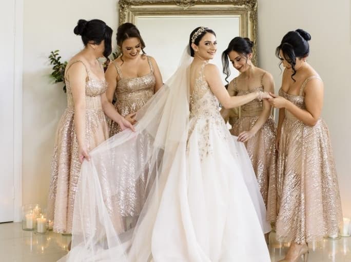 Top 8 Gift Ideas For the Bride to Be