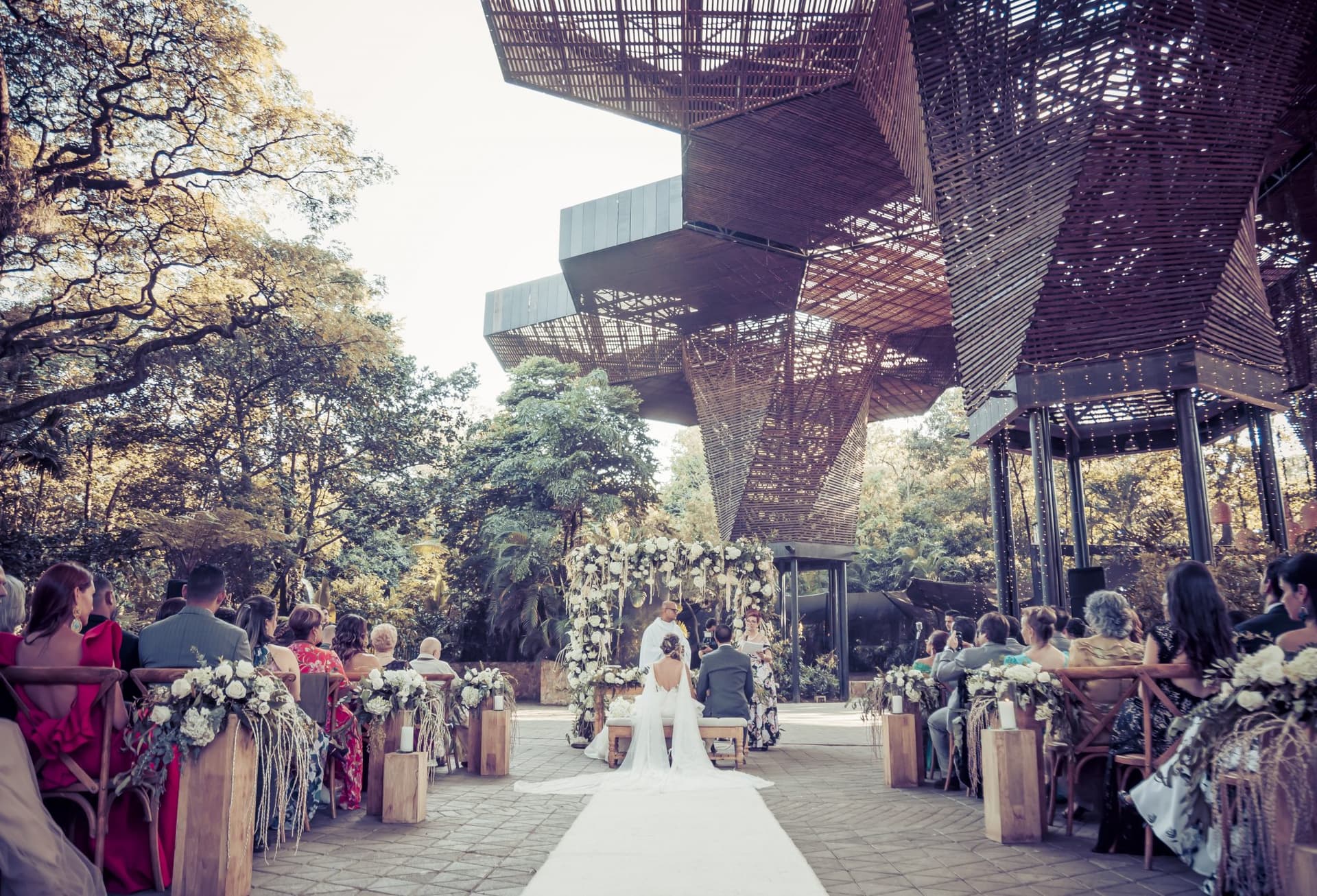 This Bride Honoured Her Late Father In The Most Heartfelt Way On Her Wedding