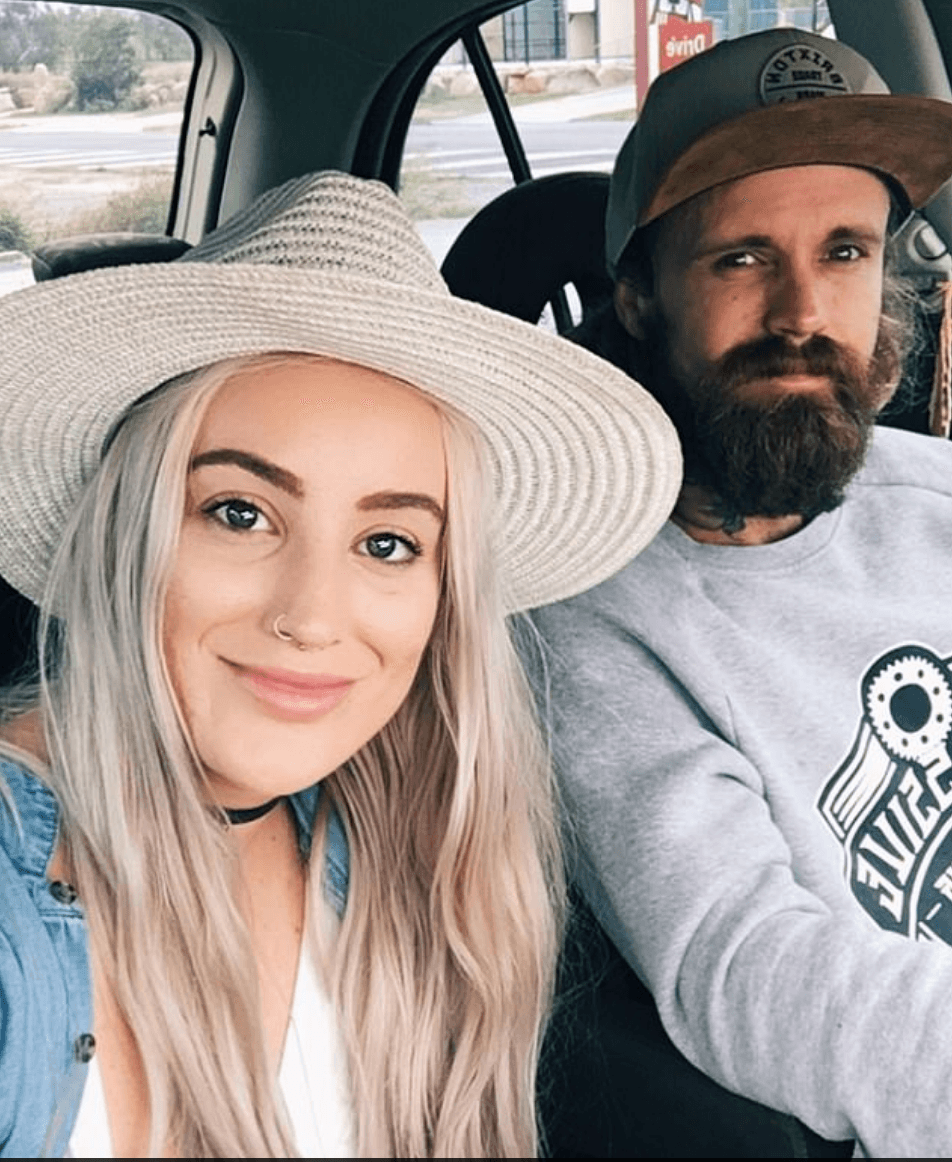 Aussie Couple Funding Their Entire Wedding From 10-cent Refunds From Recycling Cans