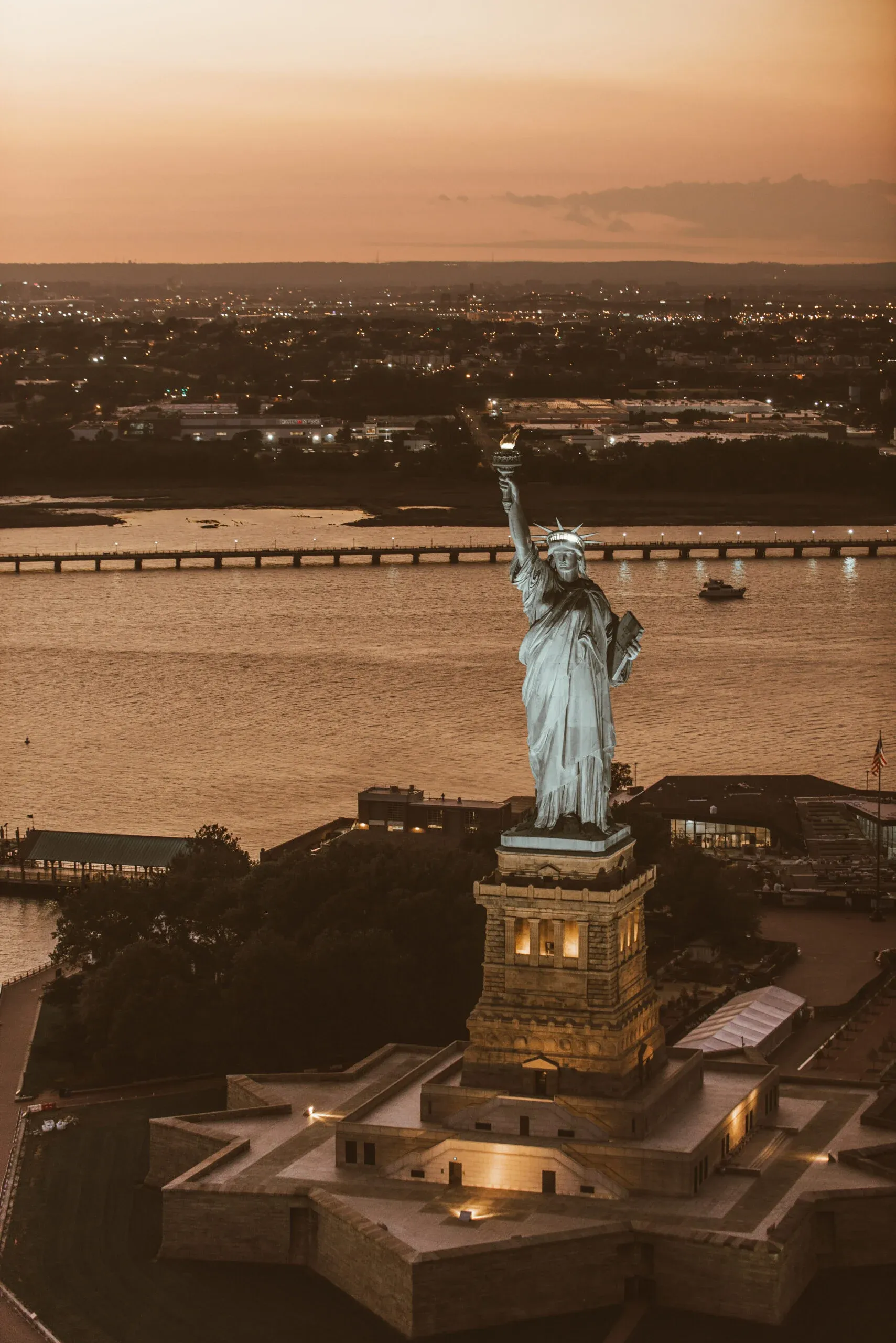 Wedded Wonderland X North America