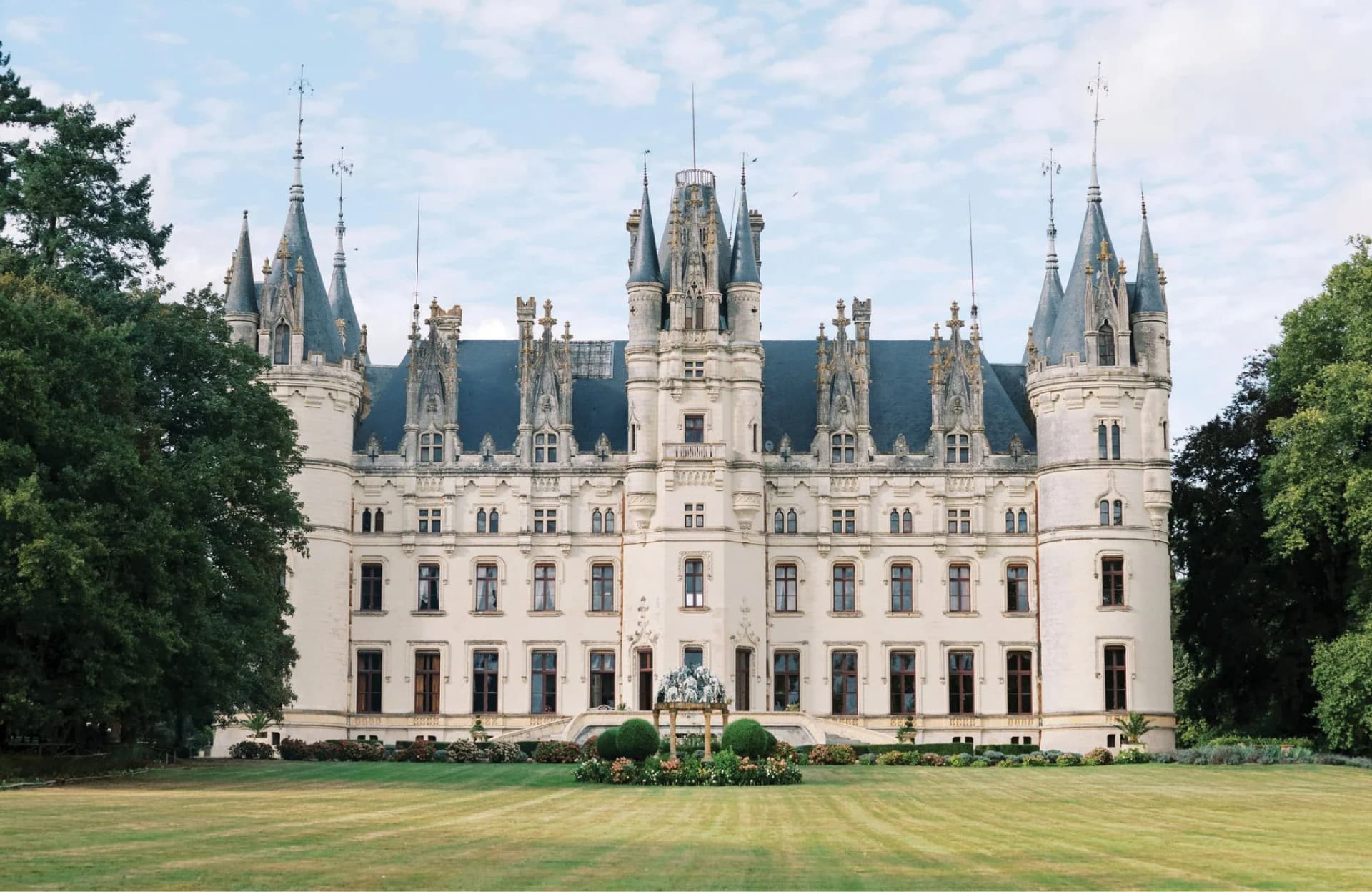 Need help planning your France wedding?
