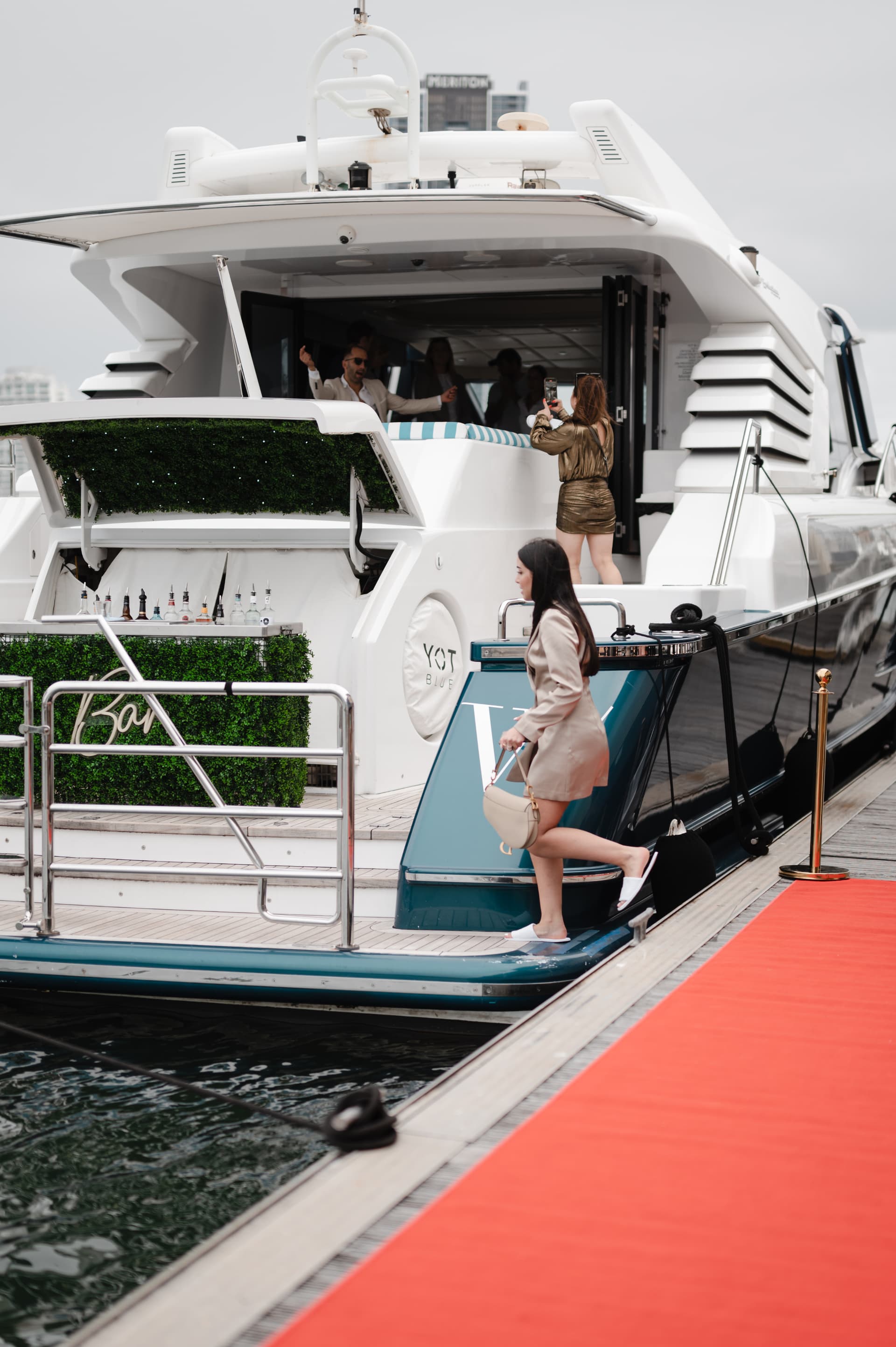 VIP OVERNIGHT EXPERIENCE