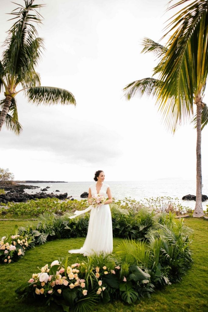 unique-ceremony-backdrops
