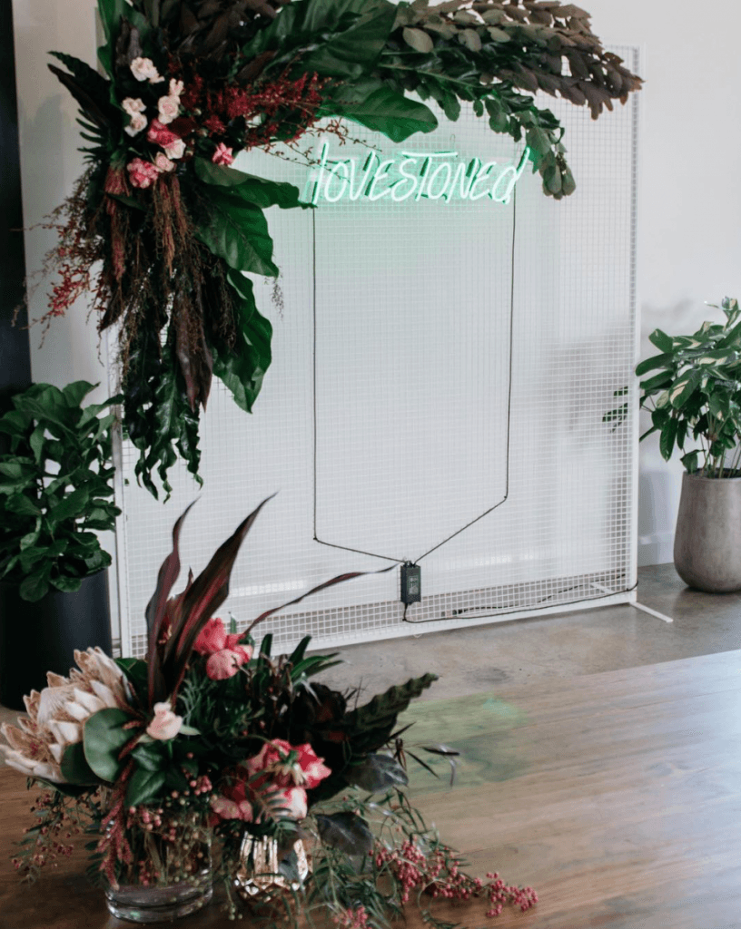 unique-ceremony-backdrops