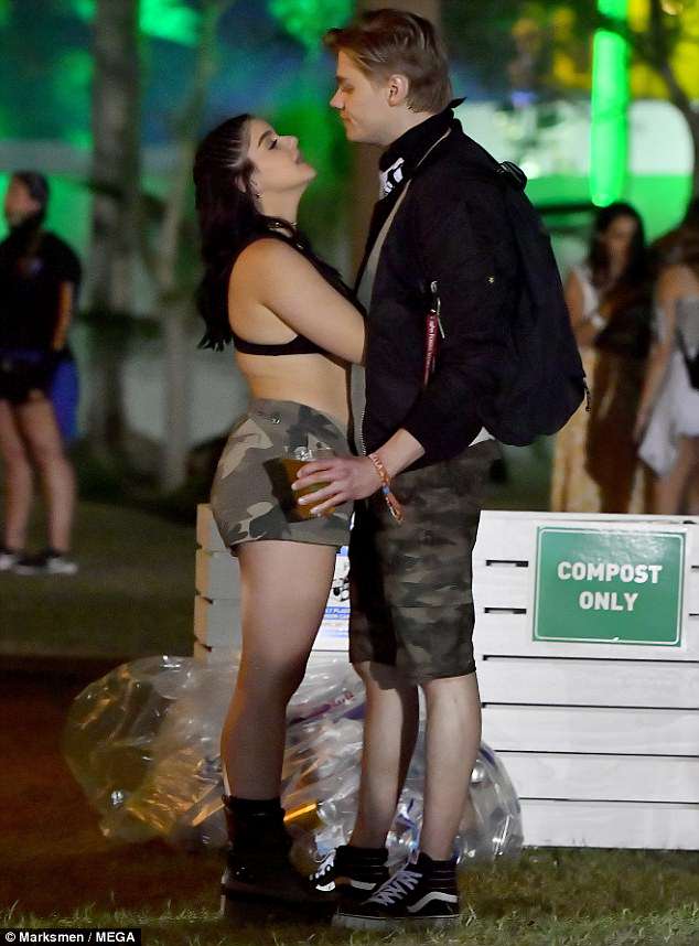 ariel winter levi meaden