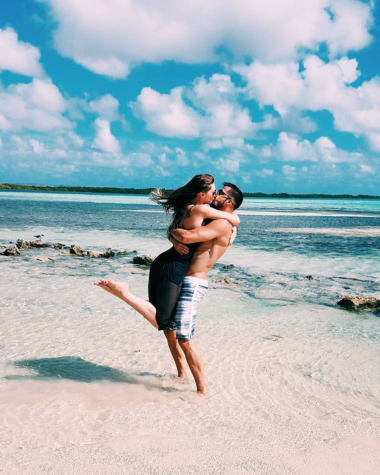 bonaire couple on beach