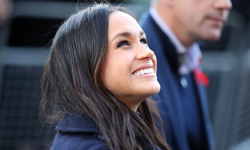 meghan-markle smiling up