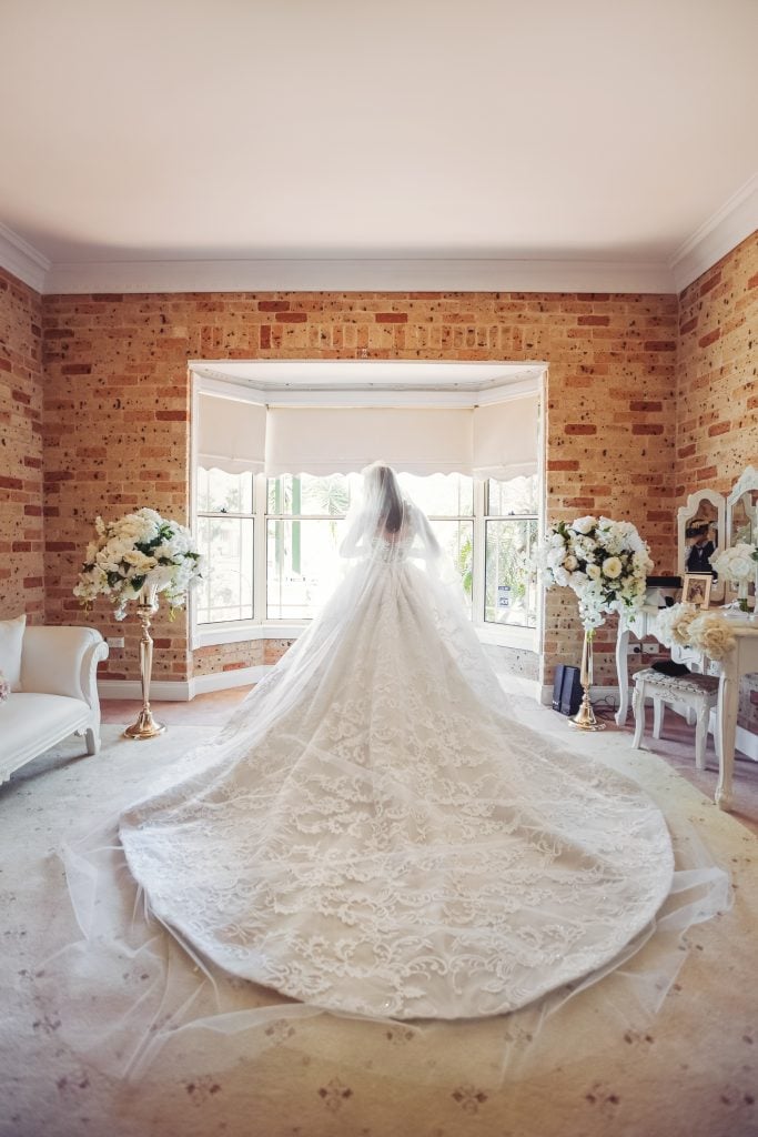 bridal gown 