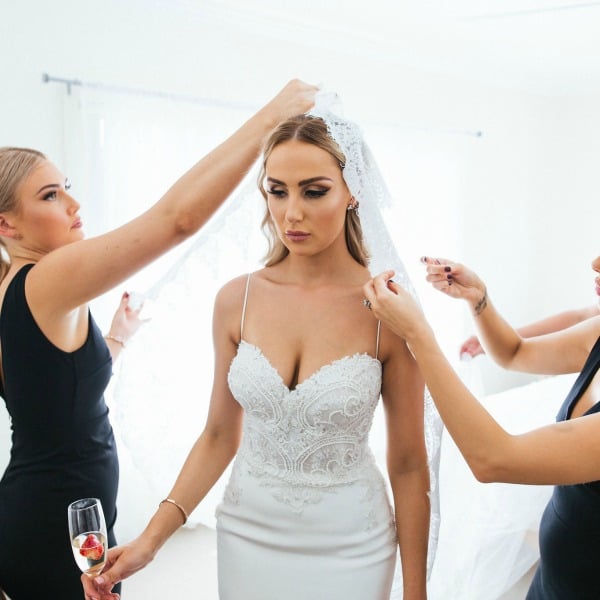 modern black and white wedding 