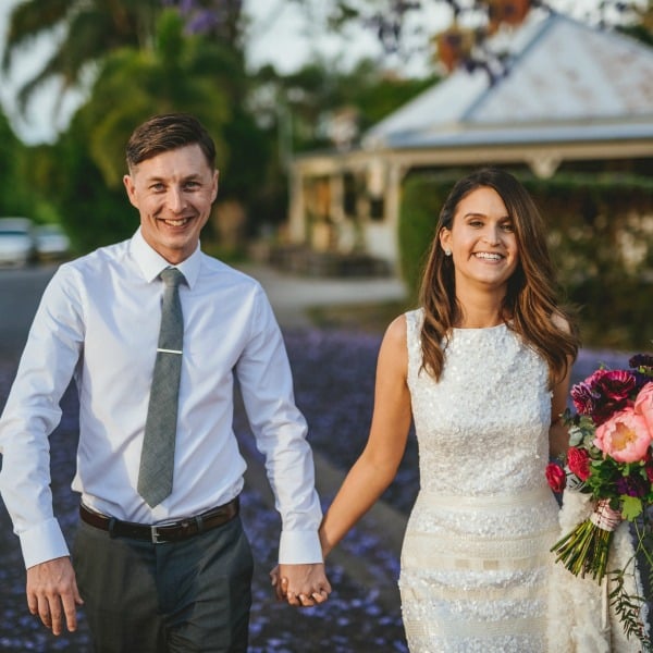 kathryn and ben relaxed country wedding 