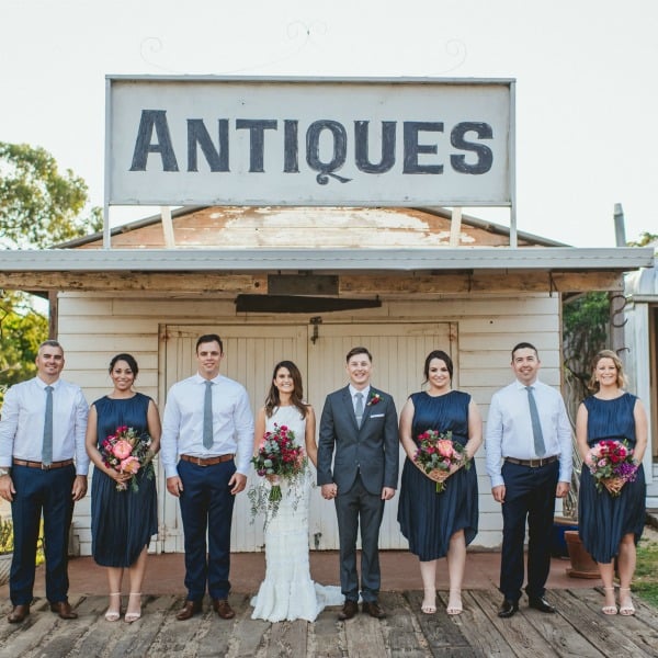 kathryn and ben relaxed country wedding 