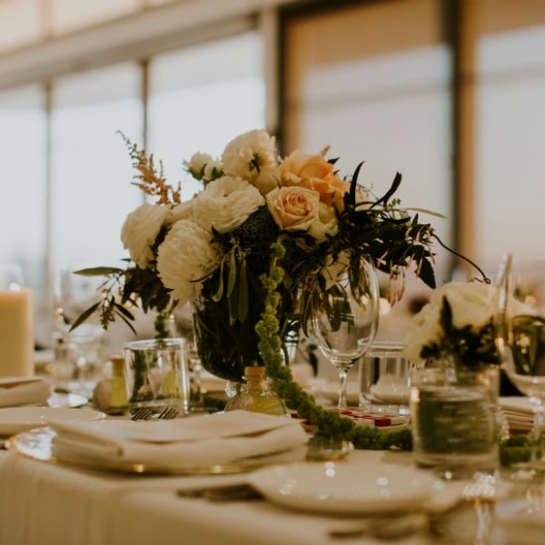 madeline and aarons elegant coastal wedding 