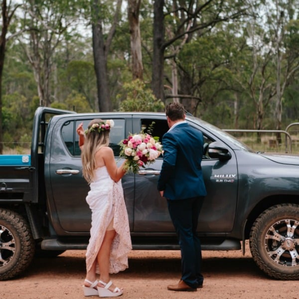dermont and jess country wedding