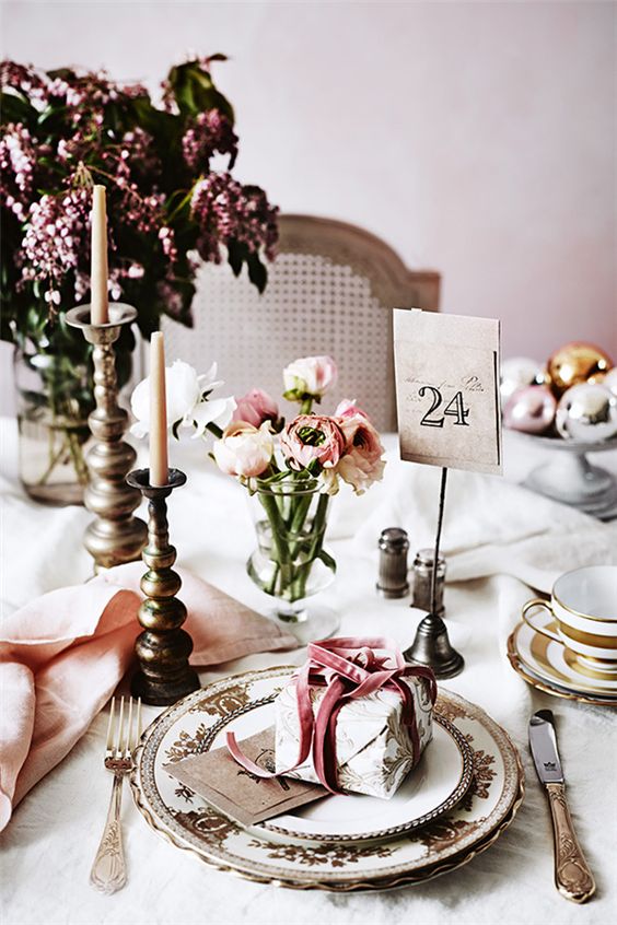 decorating with velvet