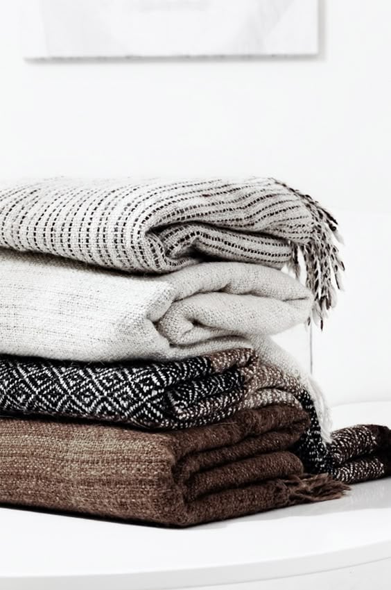 Cozy and Warm Home Textile // Уютен и топъл текстил за дома | 79 Ideas: 