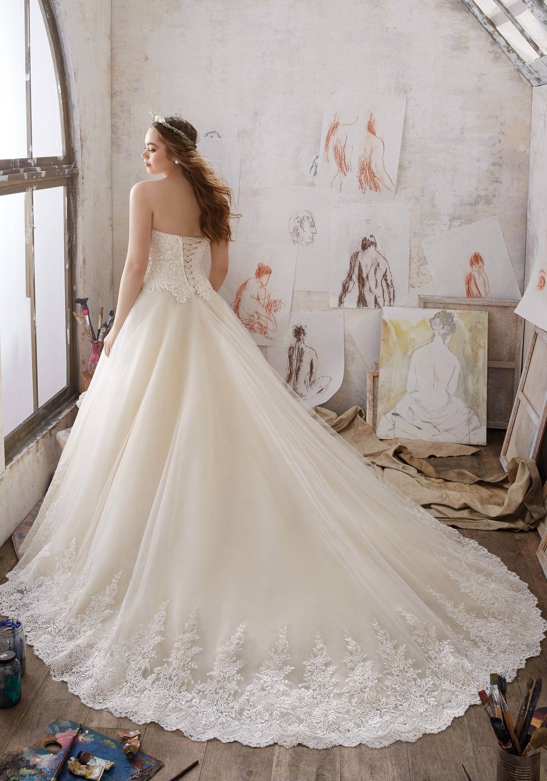 bride gown plus-size, plus-sized wedding dress 2017, morilee madeline gardner plus-size, madeline gardner bride, spring 2017 wedding dress plus-size, plus-size bride