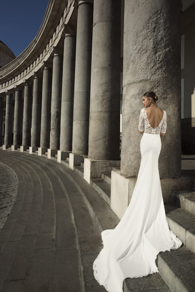 julie vino wedding, julie vino bride, julie vino 2017, julie vino gowns, julie vino wedding gown