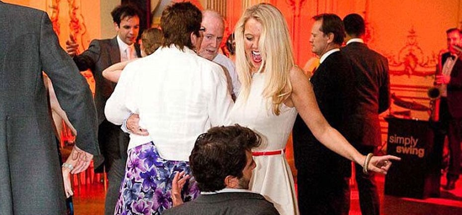 This woman earns $200 an hour pretending to be a bridesmaid!