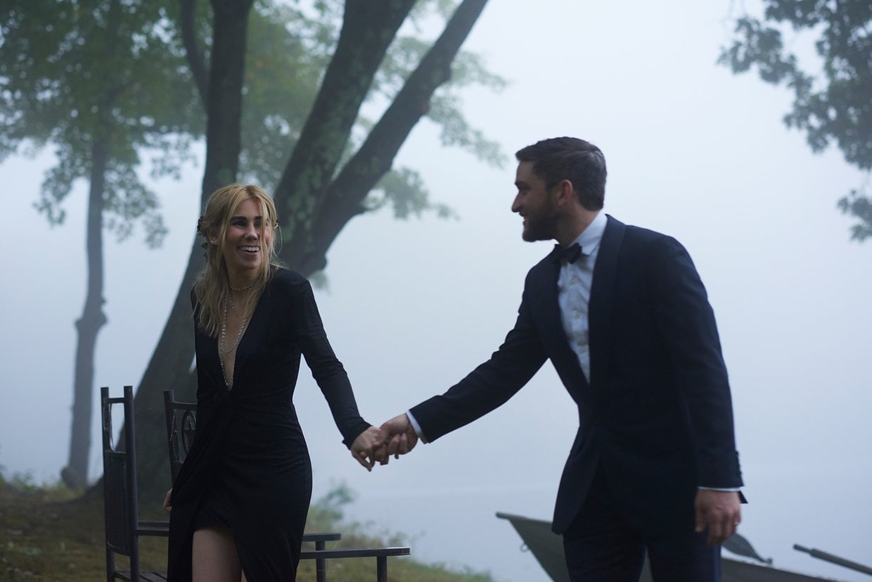 Shoshanna from Girls gets married in an intimate, moody affair