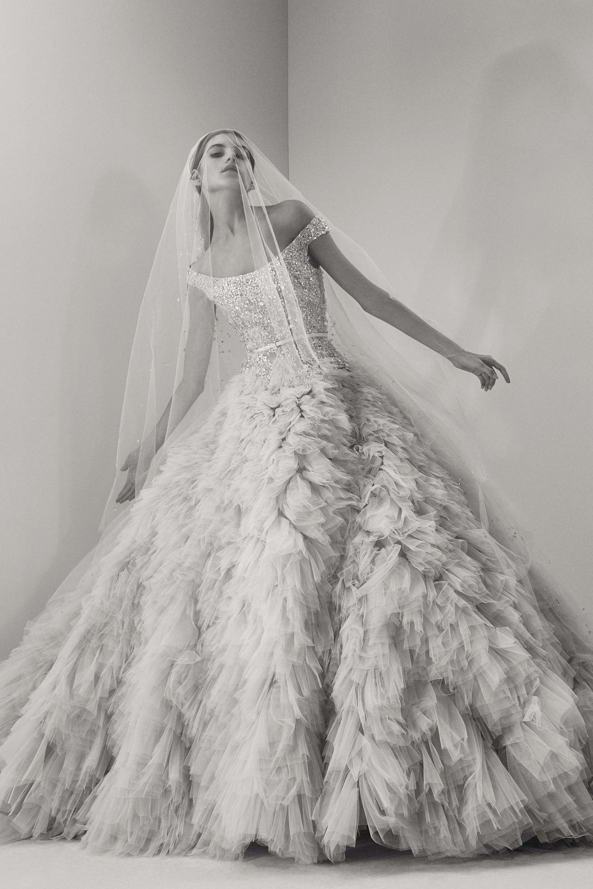 elie saab 2017 collection, elie saab bride gown, elie saab 2017 wedding dress, elie saab fall 2017 wedding dress