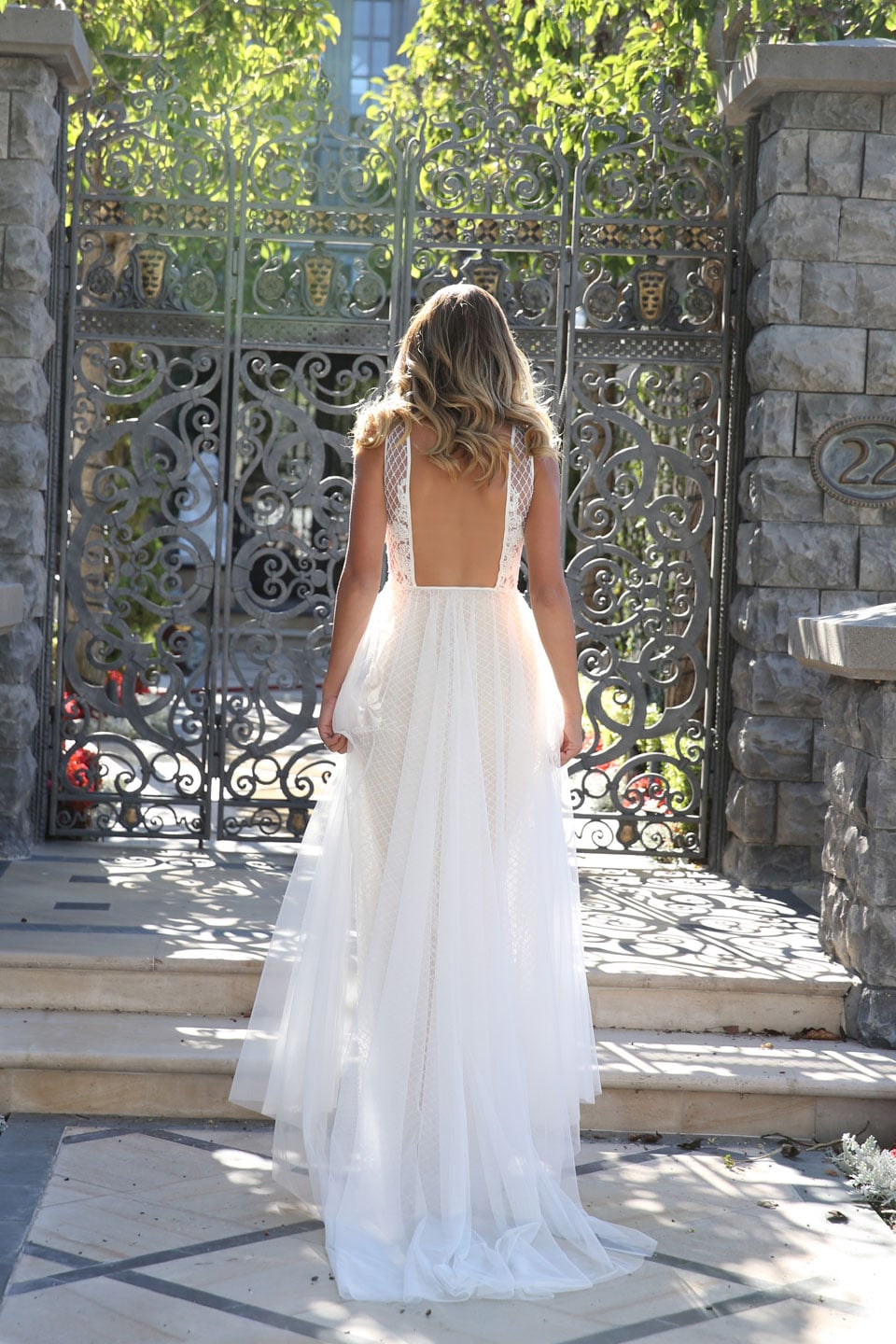 Erin Cole Fall 2017 New York Bridal Week Wedding Dress Collection