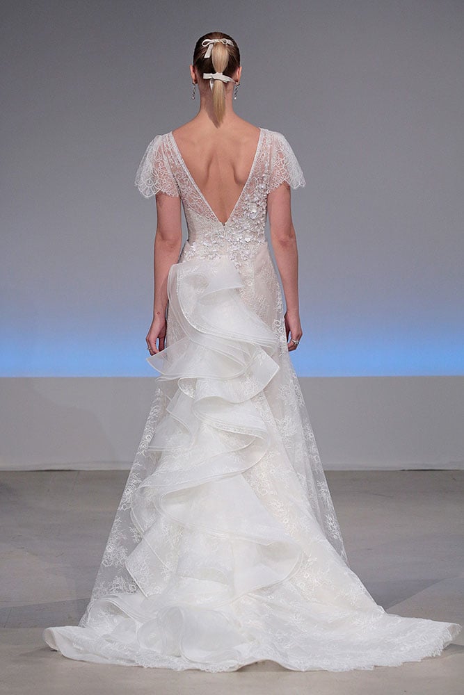 Isabelle Armstrong all 2017 New York Bridal Week Wedding Dress Collection Riley Dress