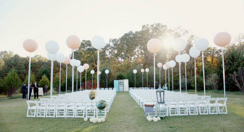 main Simply-Bloom-Photography-via-Green-Wedding-Shoes
