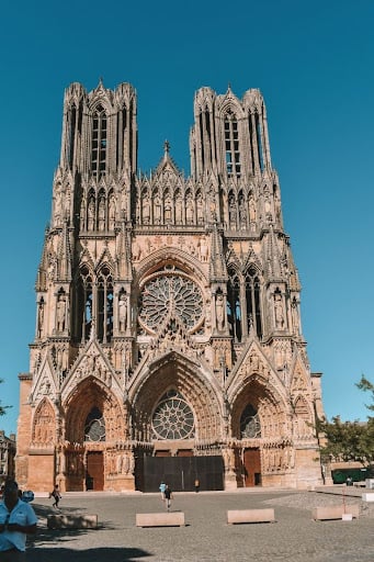 Top 20 Honeymoon Destinations in France For A Romantic Getaway