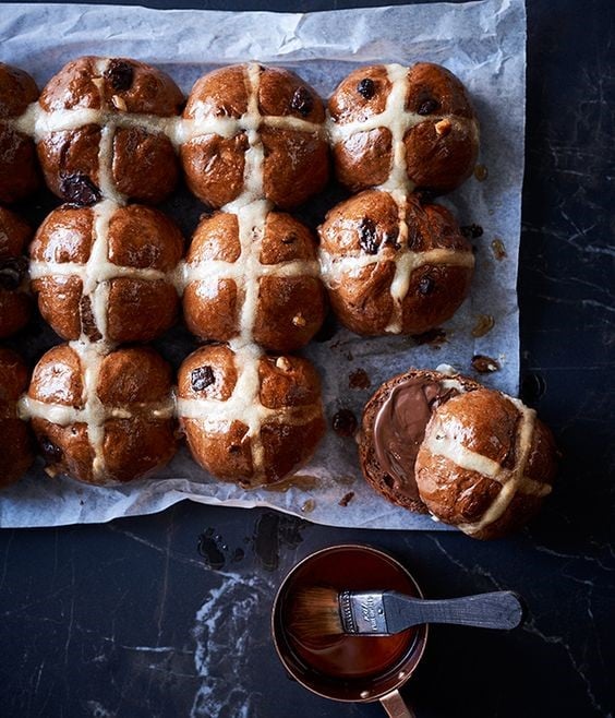 hot cross buns on baking paper