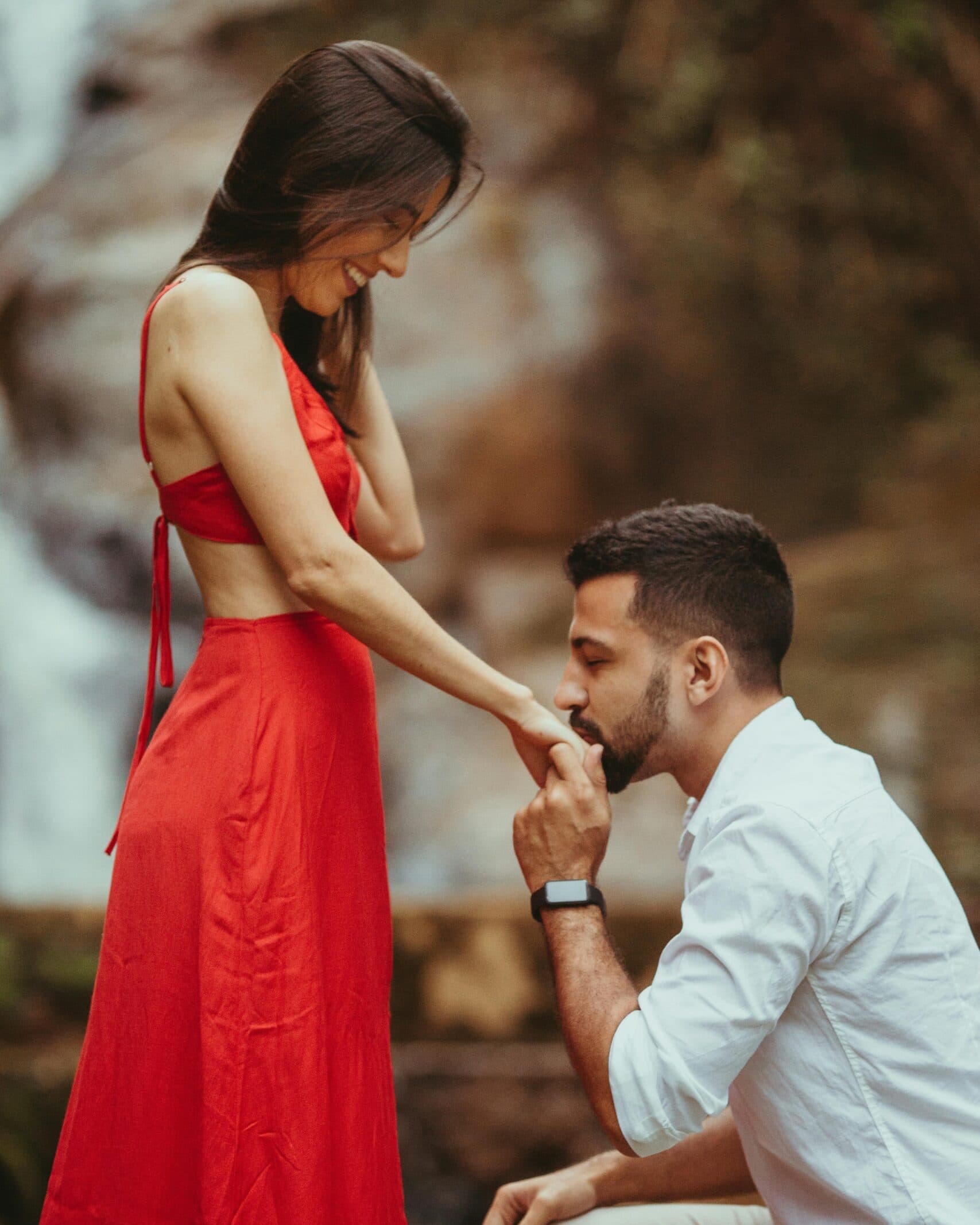 Which Knee Do You Propose On? The Proper Proposal Posture