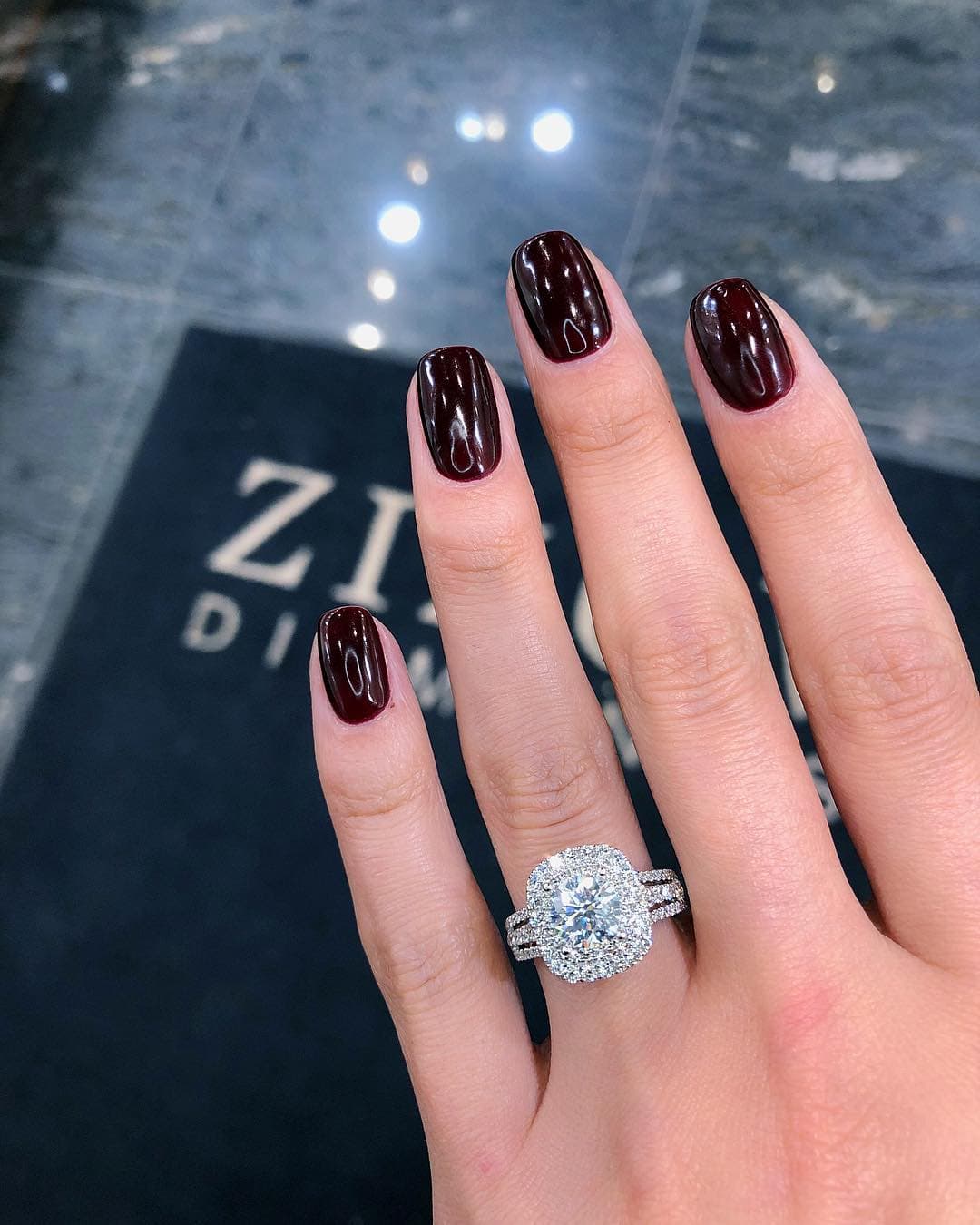 5 Reasons You Should Choose A Halo Engagement Ring