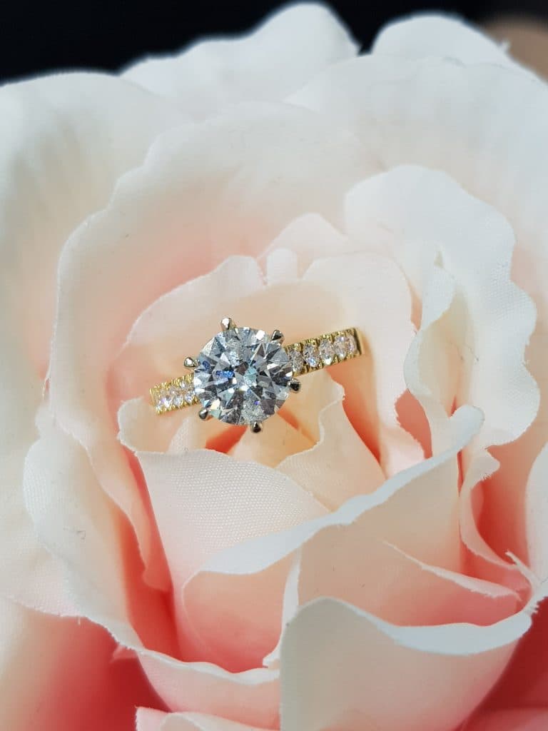 9 Diamond Rings We Fell In Love With In 2017