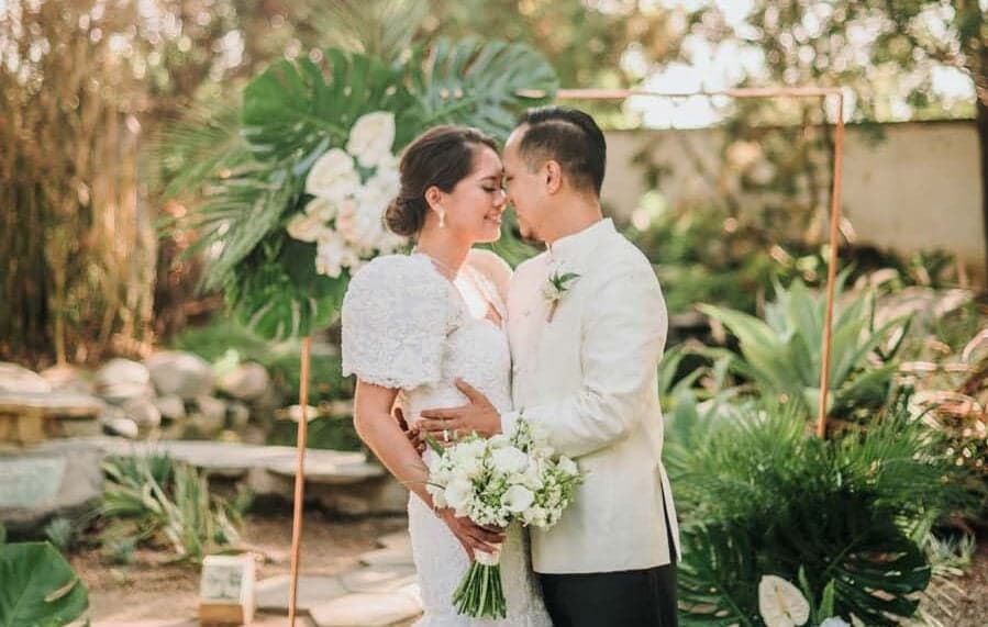 15 Filipino Wedding Traditions You Won’t Believe