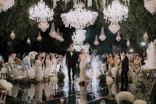 This is What Sets A Luxury Wedding Apart in 2023