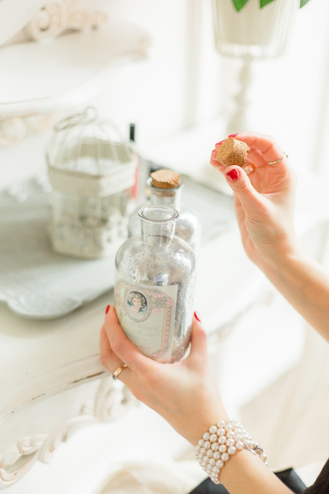 10 Cool New Wedding Traditions That Are Popular Now on TikTok