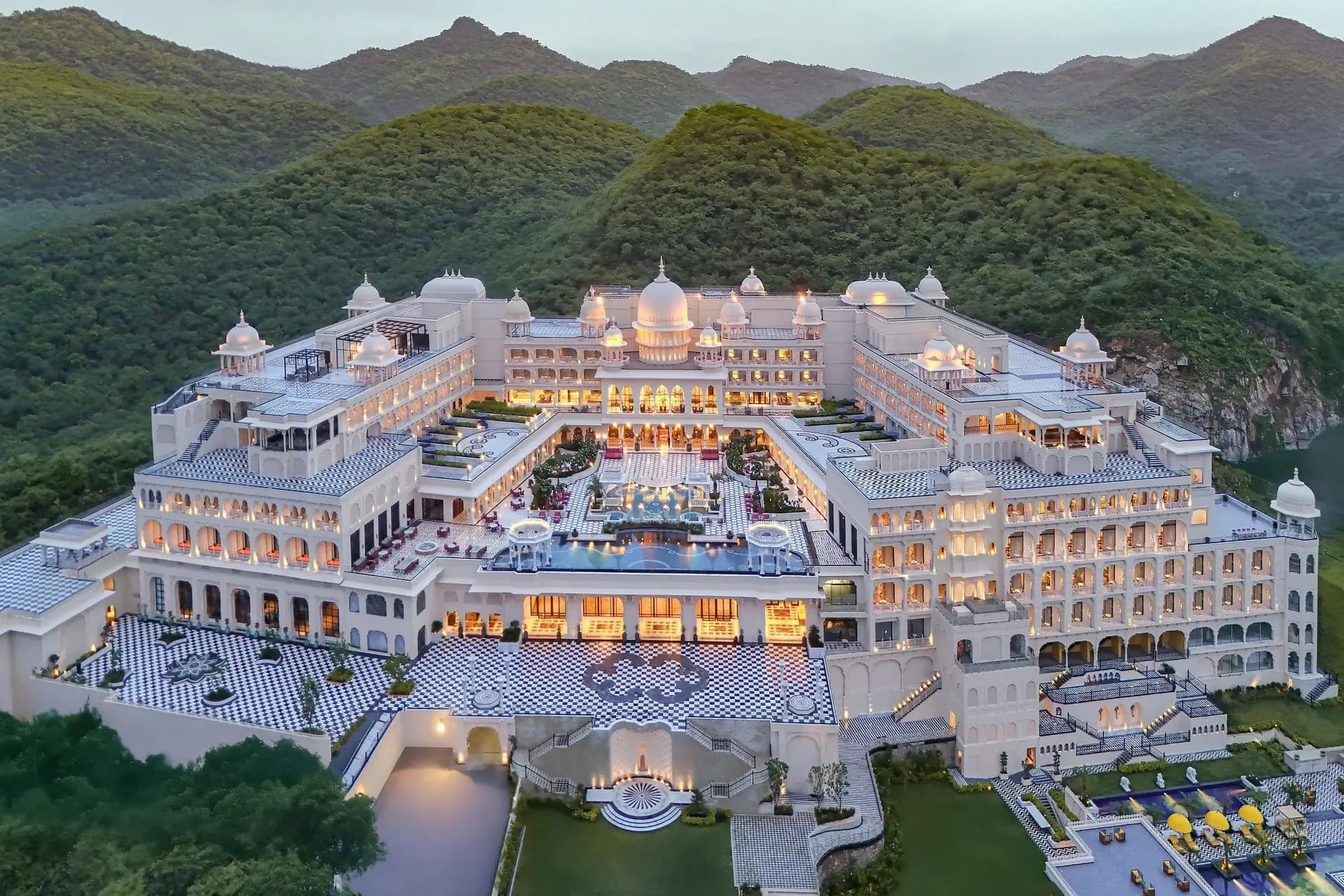 The 2026 Wedding Hotspots: Where the World’s Most Aesthetic “I Dos” Are Happening Next