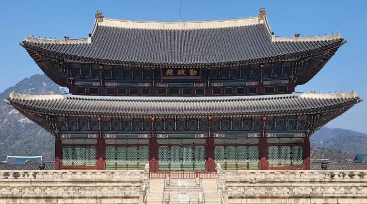 South Korea’s Gyeongbokgung Palace Opens for Weddings for the First Time in History
