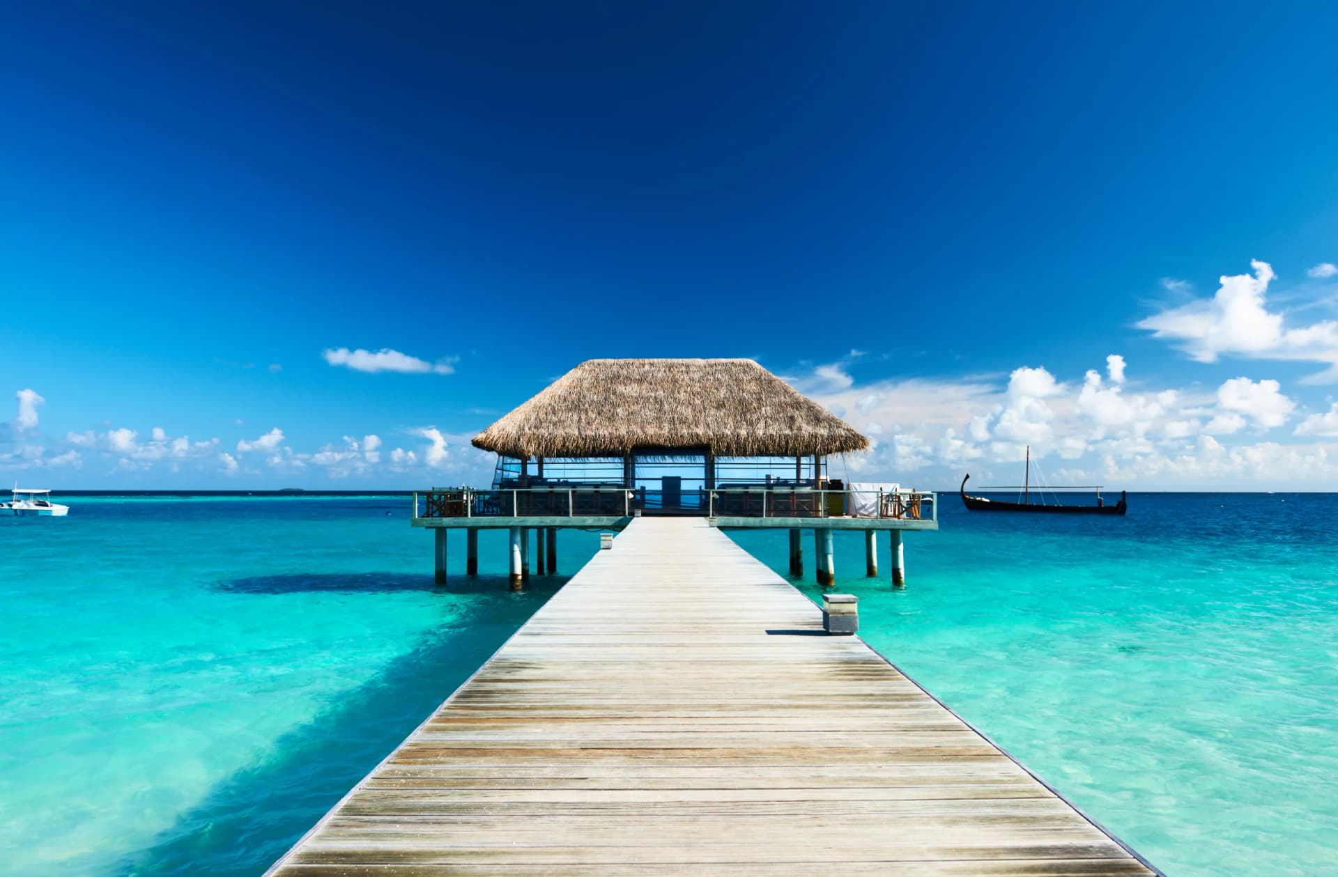 Maldives Honeymoon Packages: What They Actually Cost in 2026