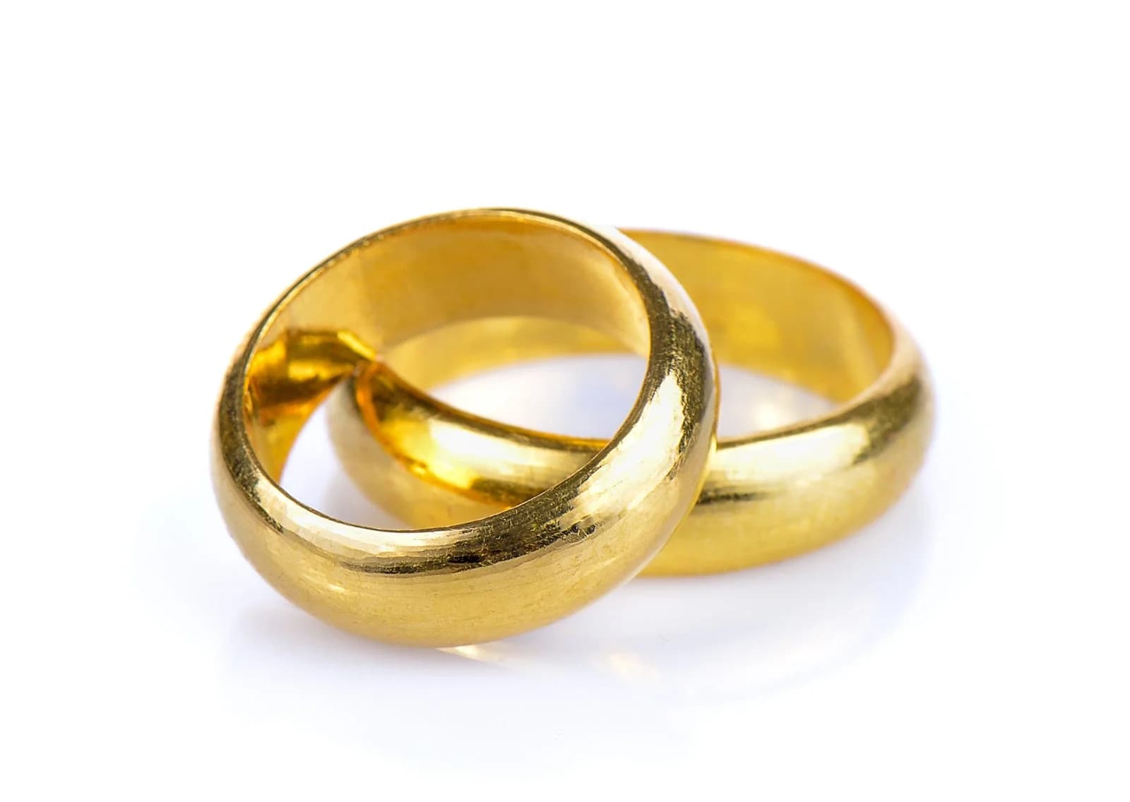 Should You Buy Your Wedding Rings in Dubai?