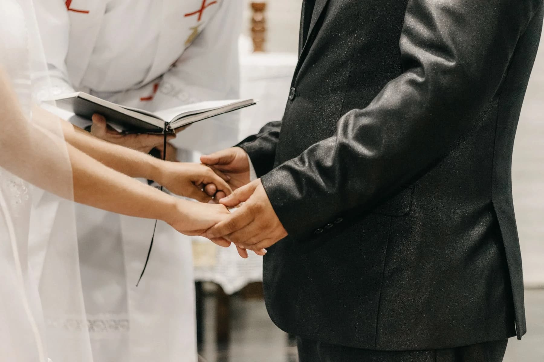 What Are the Traditional Wedding Vows, and What Does Each Line Mean?
