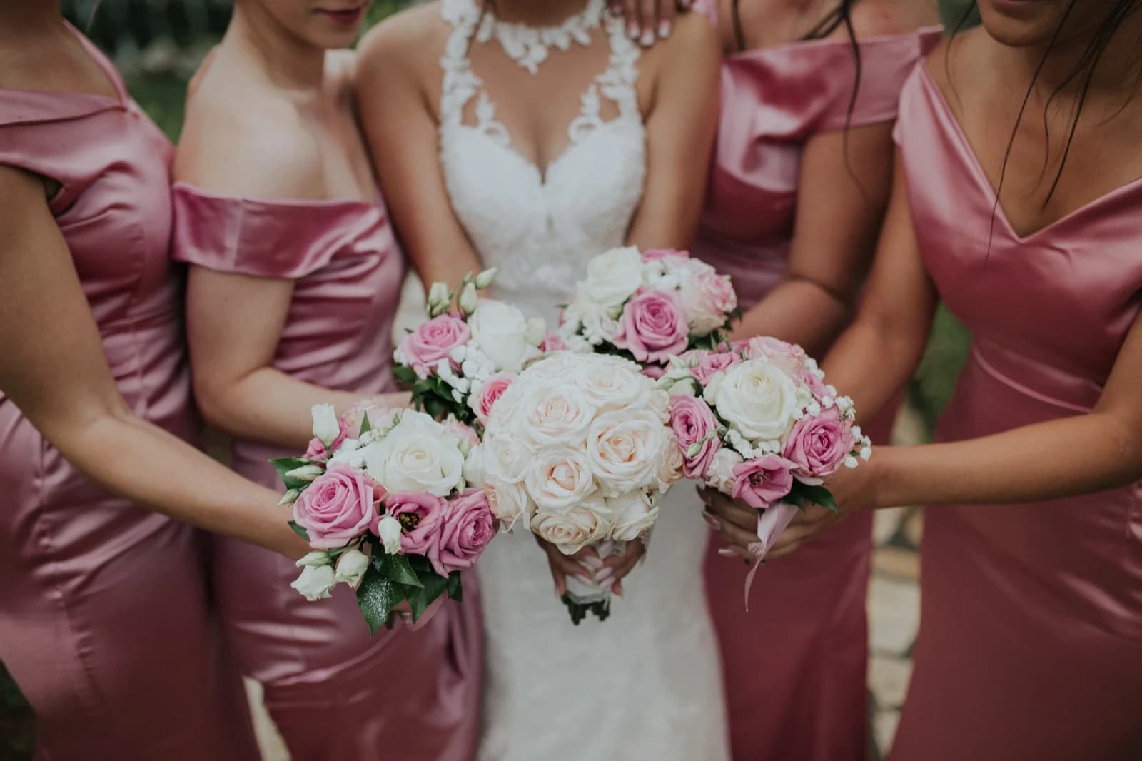 What Do Bridesmaids Wear?