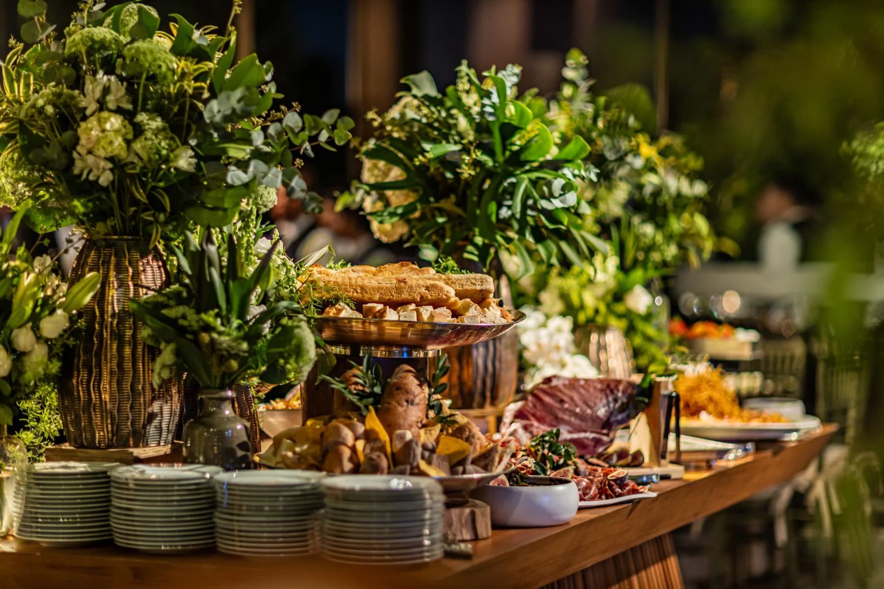 How Do You Plan a Wedding Menu, Course by Course?