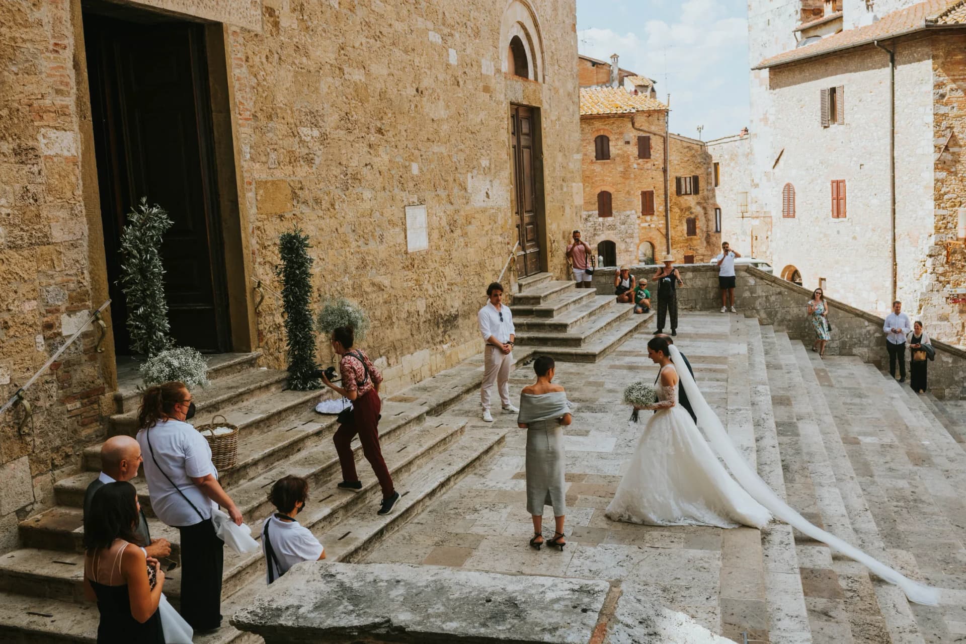 What Does a Sicilian Wedding Involve?
