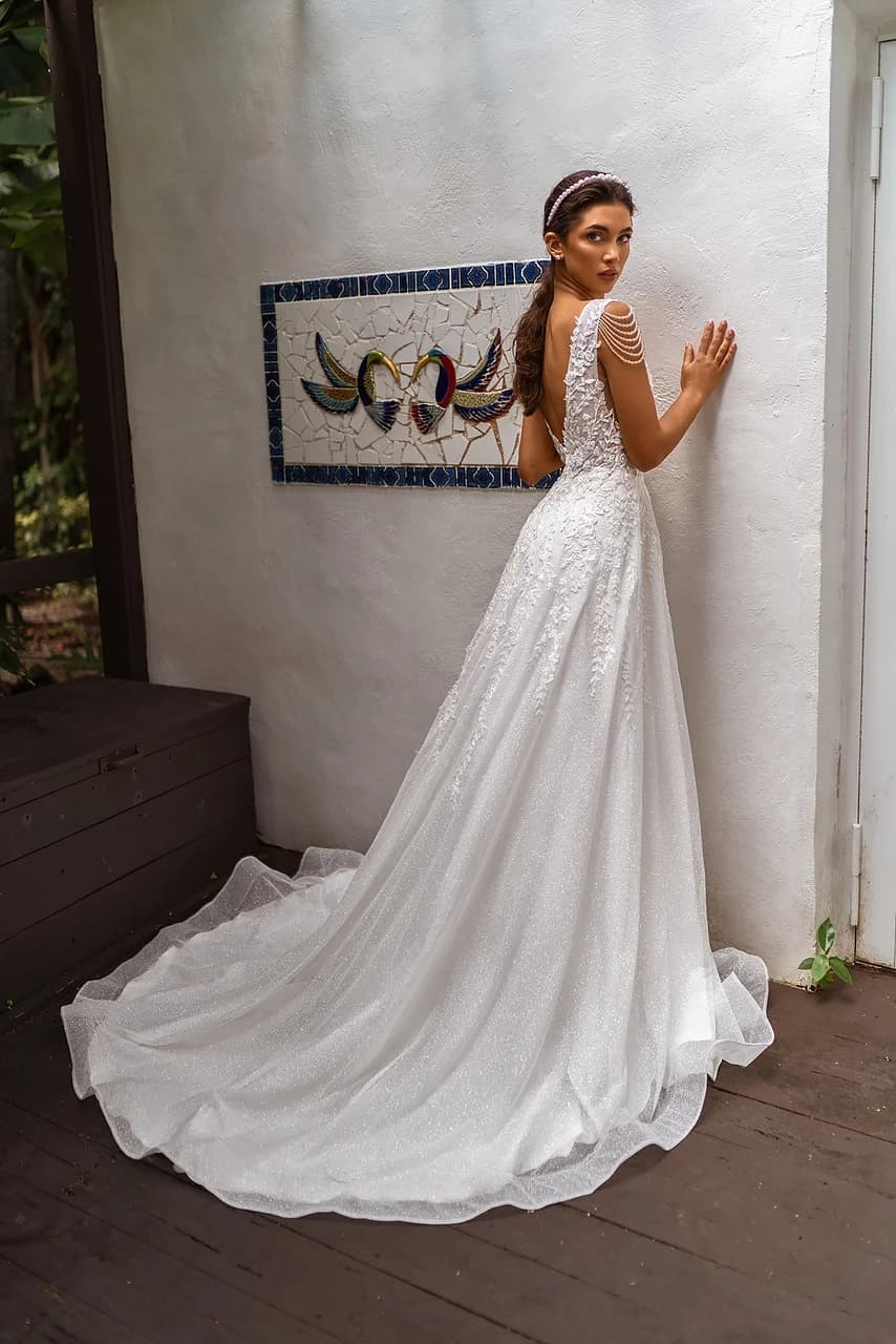 Which Wedding Dress Is Right for You?