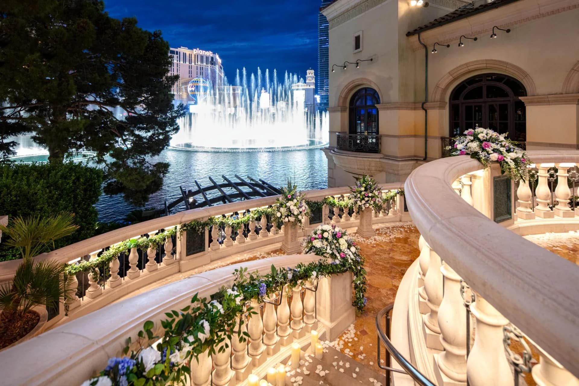 Getting Married in Vegas Step by Step