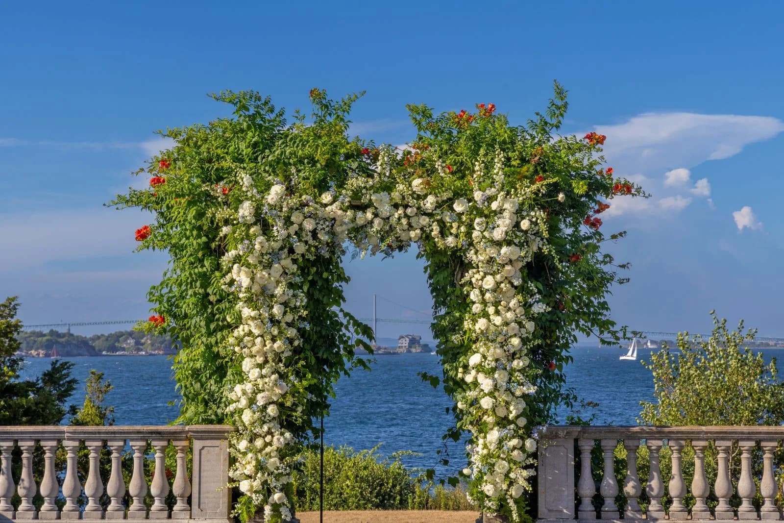 Wedding Flowers Cost and What Drives the Price